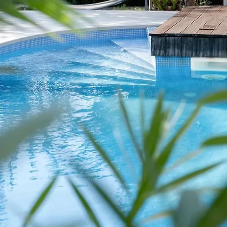 Boy & Pool Girl *