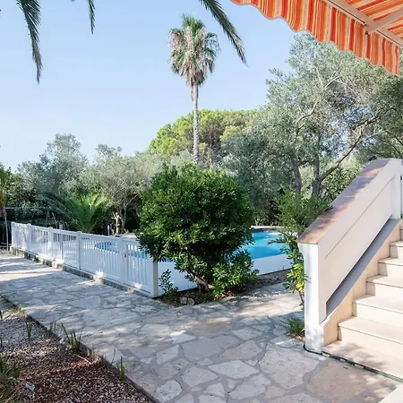 Apartamento Boy & Pool Girl Vir